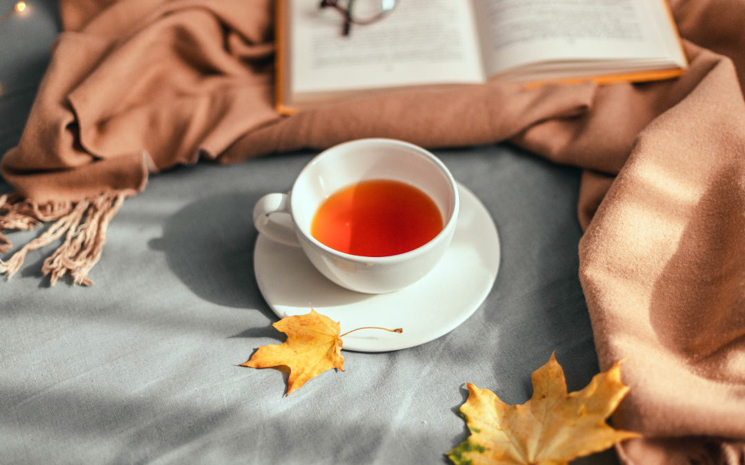 4 EASY TIPS TO COZY UP YOUR HOME FOR FALL